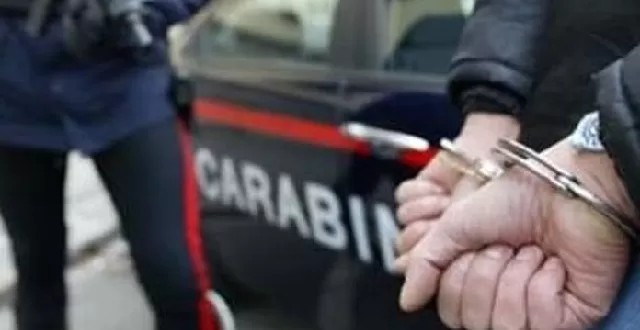 pozzuoli ruba batteria arrestato