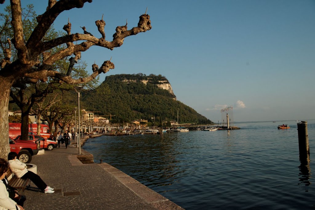 Lago Garda cameriere muore