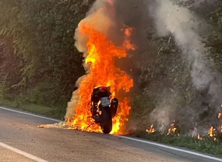 esplode serbatoio moto morto ragazzo Paternopoli