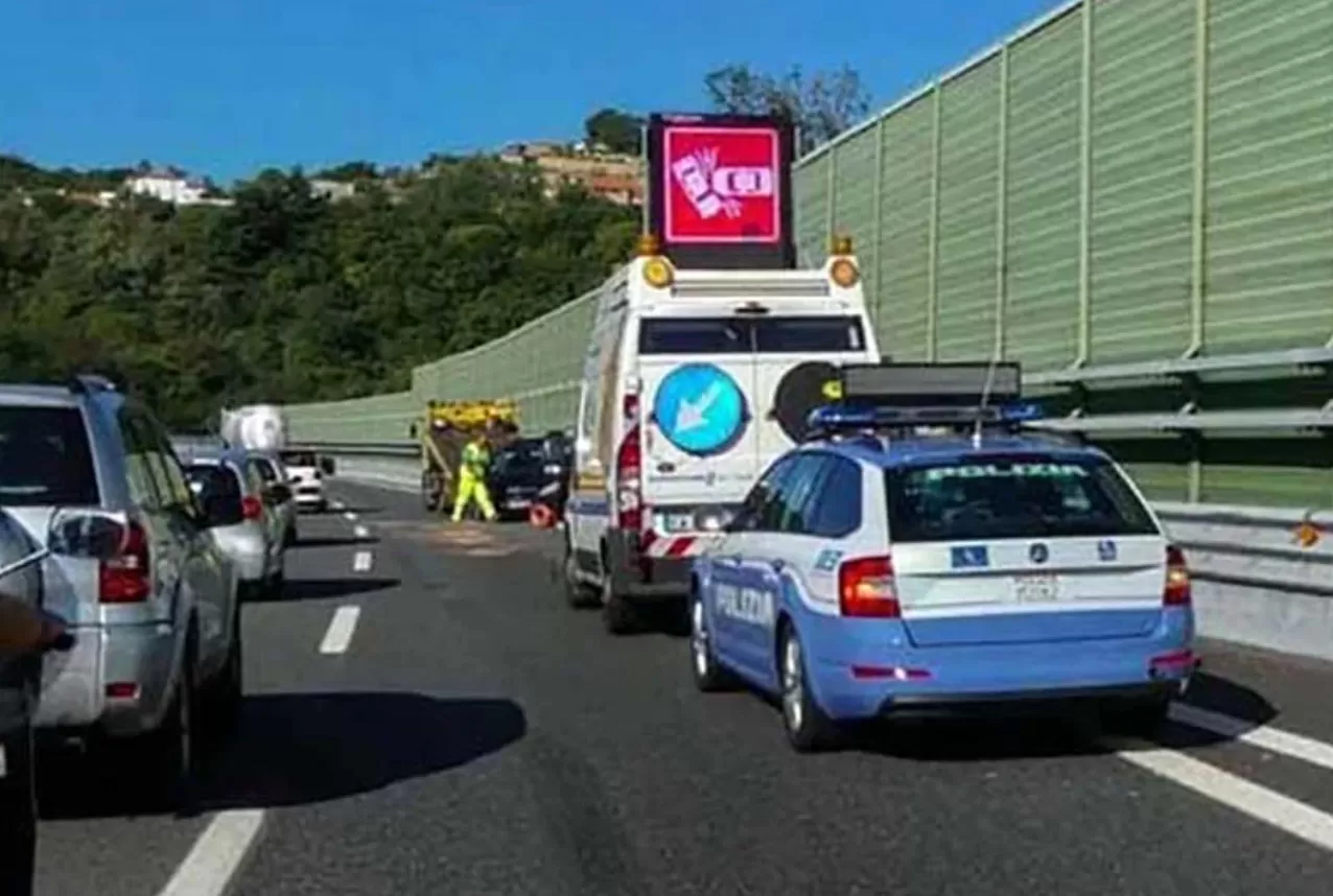 travolto auto superstrada morto