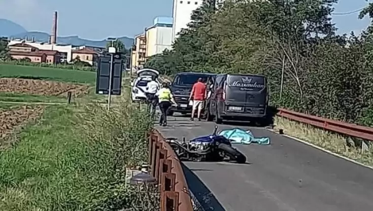 napoli parma pizzaiolo travolto camion