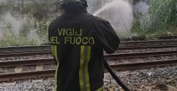 incendio stazione napoli caserta