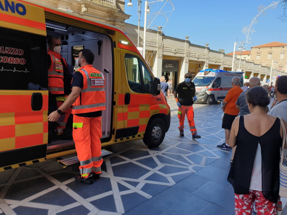 Lanciano, Auto Piomba Sulla Folla: Colpito Un Bambino