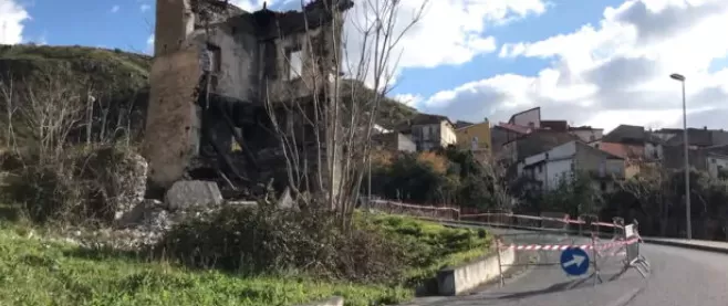 solofra edificio rischio crollo