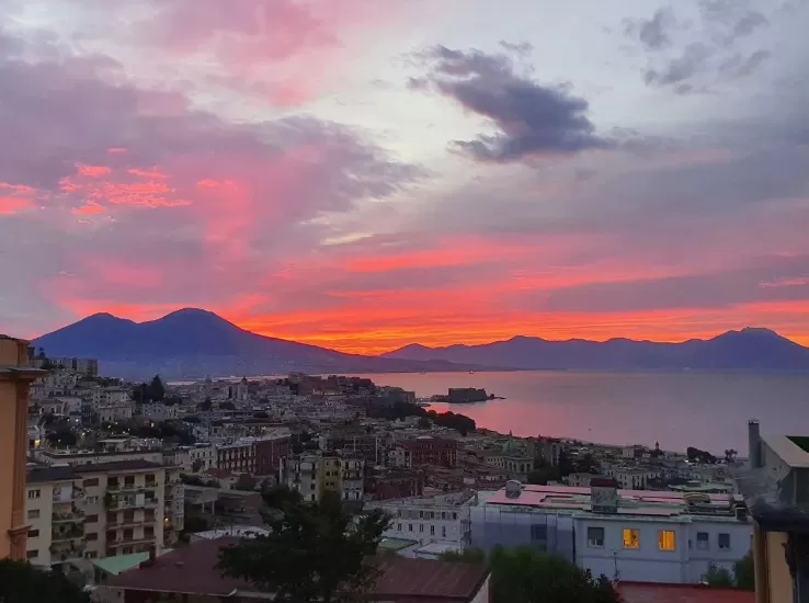 cielo rosa napoli foto