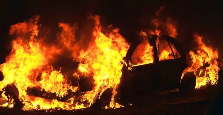 incendio auto monterusciello