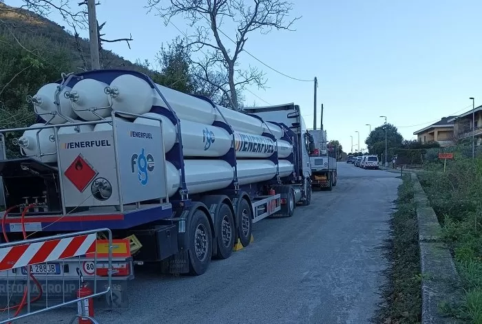 incendio gasdotto arpaia carri bombolai