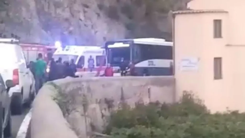 salerno investito ucciso bus