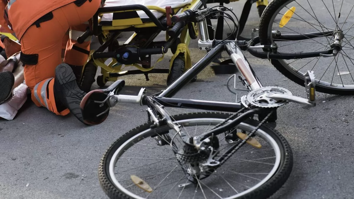 incidente san marco evangelista ciclista morto