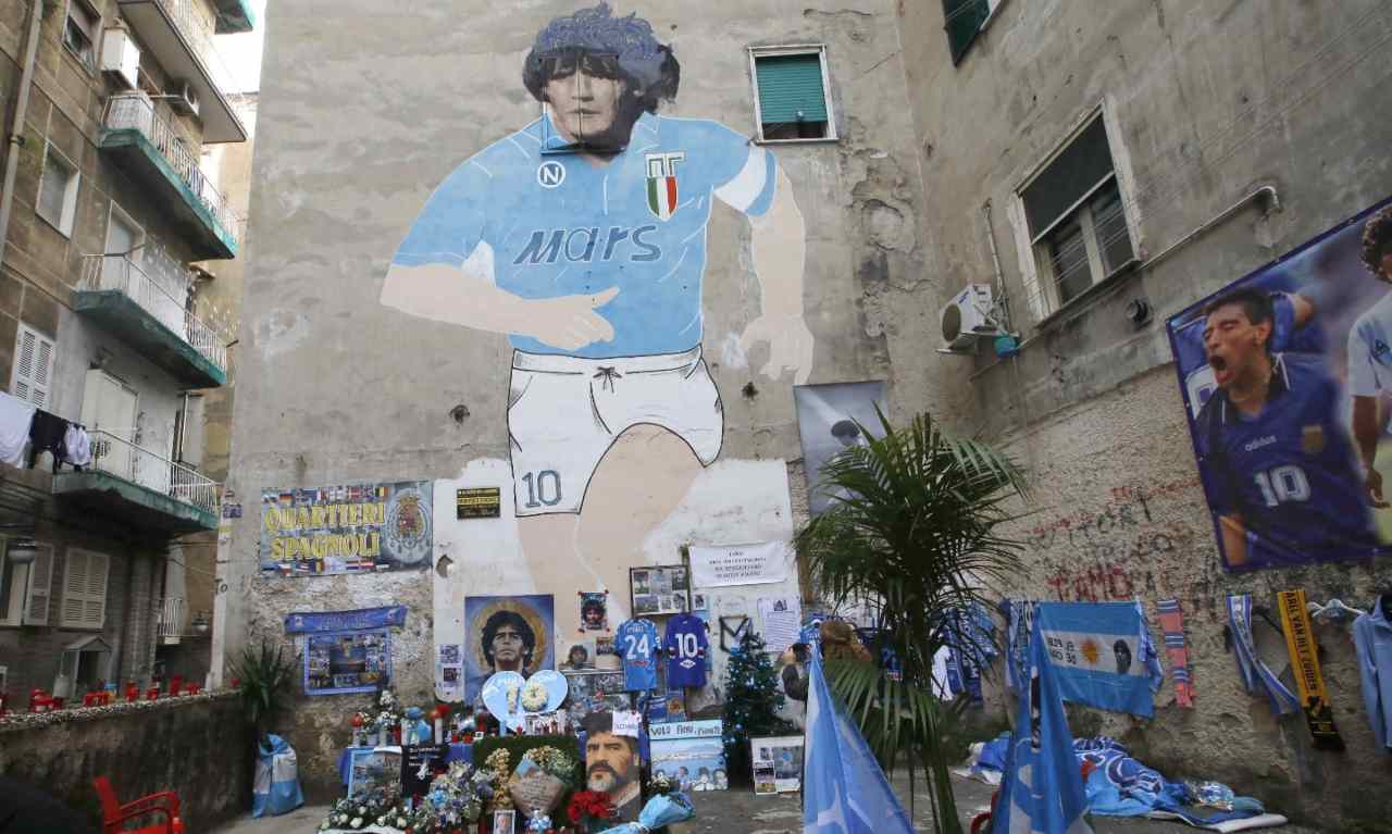 largo-maradona-sequestrati-prodotti-falsi-napoli