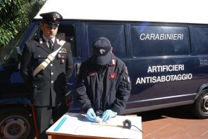 allarme-bomba-terzigno-evacuata-scuola-elementare