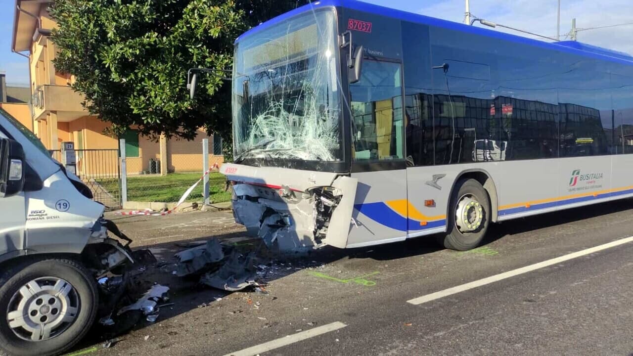 padova malore morto guida bus