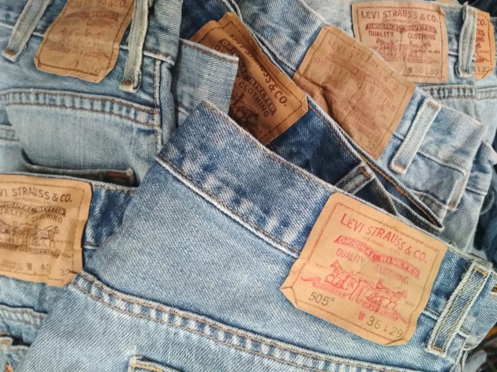 jeans truffa