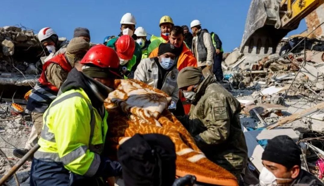terremoto turchia salvato neonato arresti bilancio morti 12 febbraio