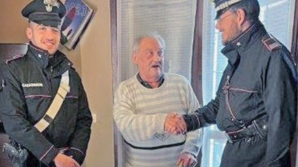 mantova anziano pensione carabinieri spesa