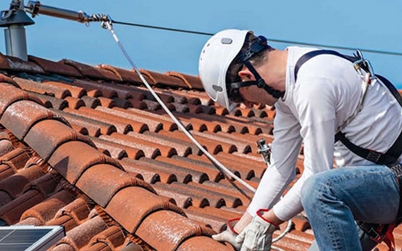 fotovoltaico-lavoro-benevento-300-operaio-assunti-solitek