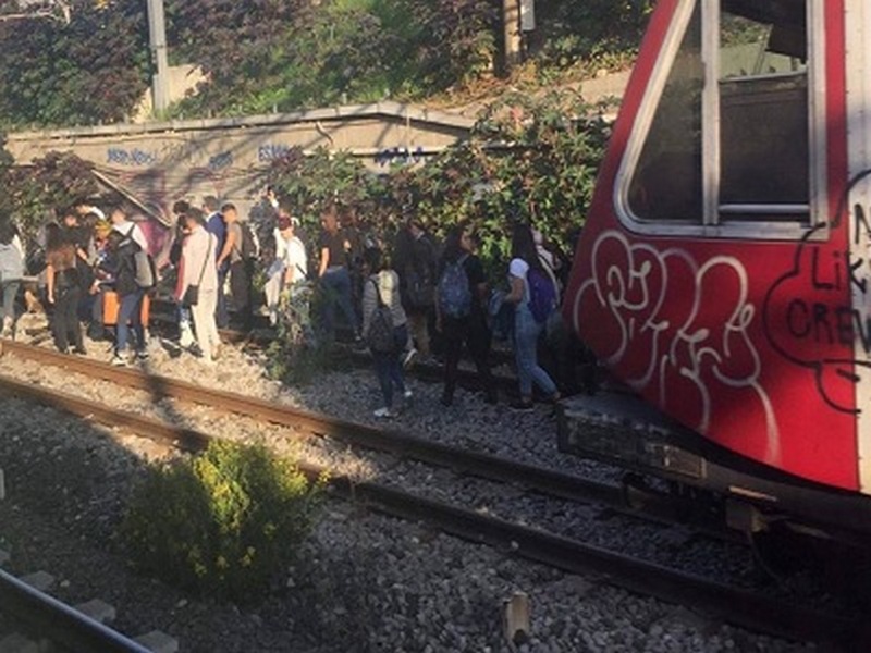 circumvesuviana treno in panne