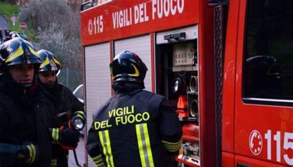 incendio abitazione caserta