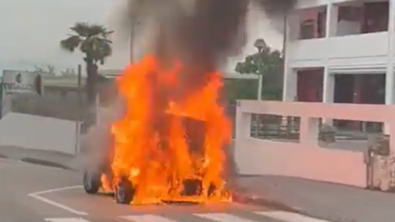 auto fiamme benevento