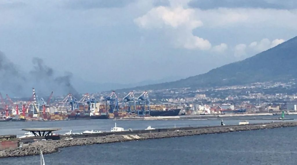 incendio napoli