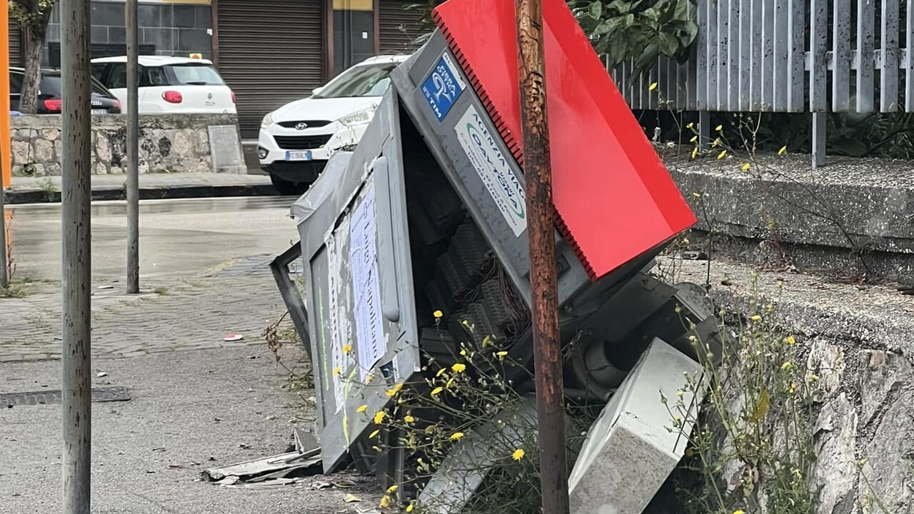 incidente aversa auto cabina