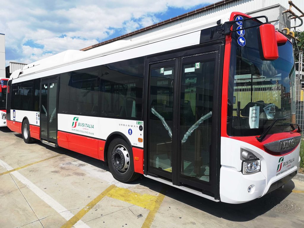 salerno incidente auto busitalia