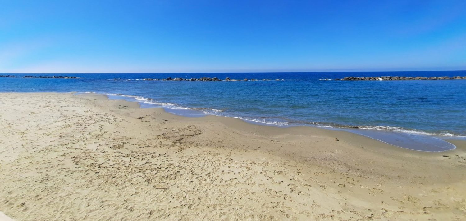 casal velino spiaggia occupata abusivamente