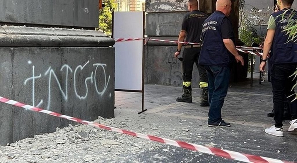 napoli crollo galleria principe oggi 14 luglio