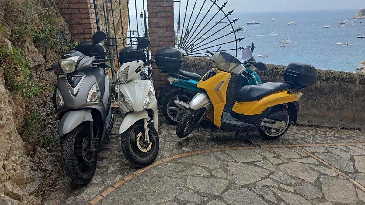 capri scooter tornanti