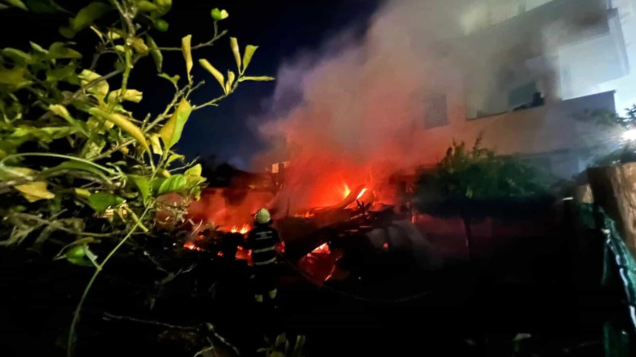 monte procida incendio agriturismo pasticceria casa sindaco