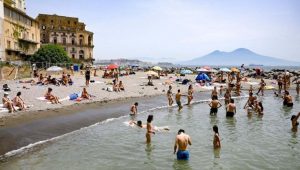 posillipo vietato ingresso spiaggia