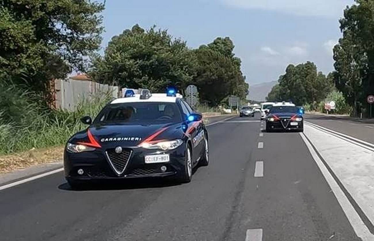 marcianise-cerca-gips-auto-appena-rubata-arrestato