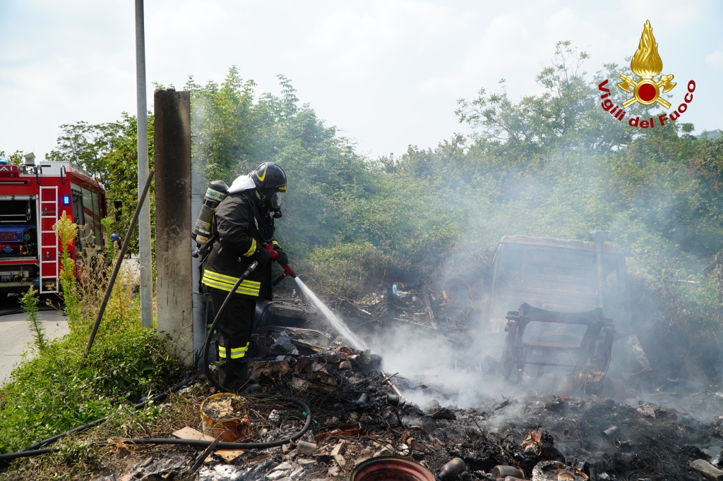 incendio pago vallo lauro