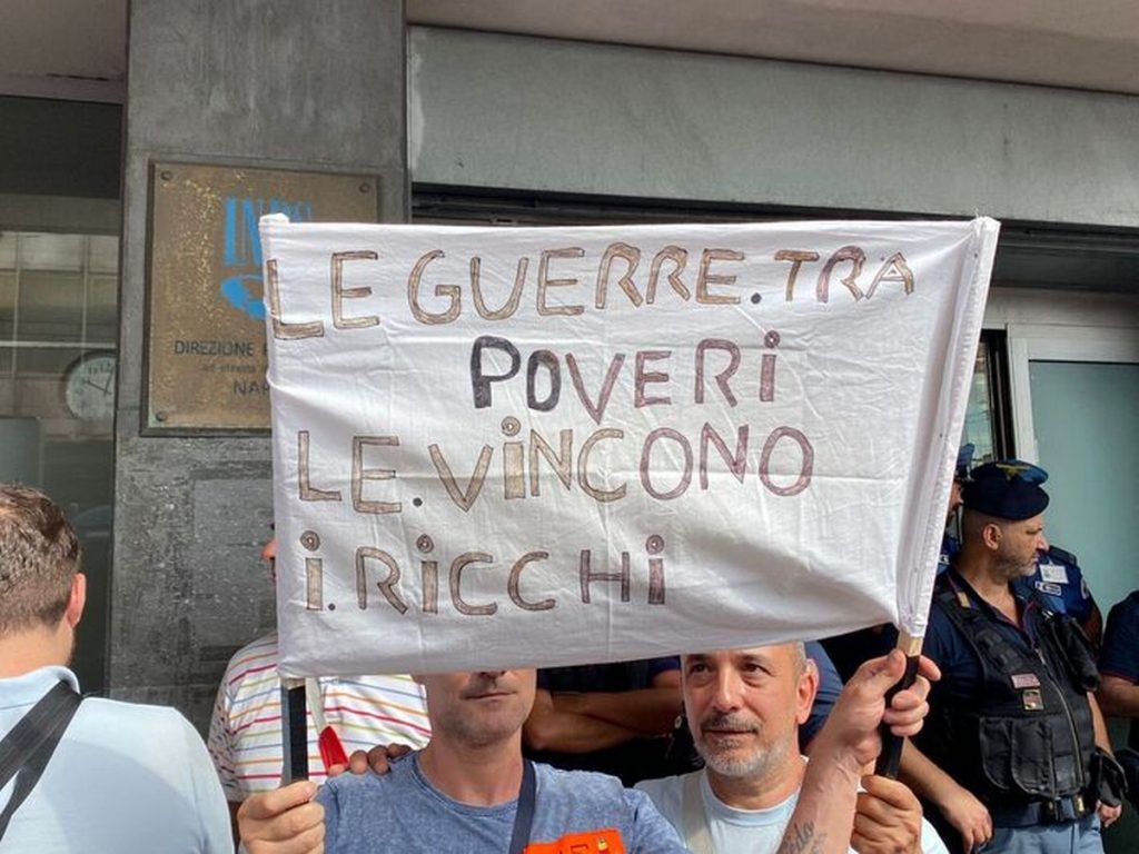 protesta sospensione reddito cittadinanza napoli