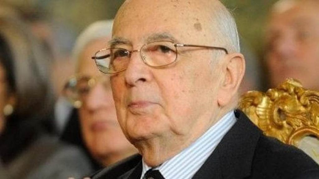 morte giorgio napolitano registro condoglianze prefettura benevento