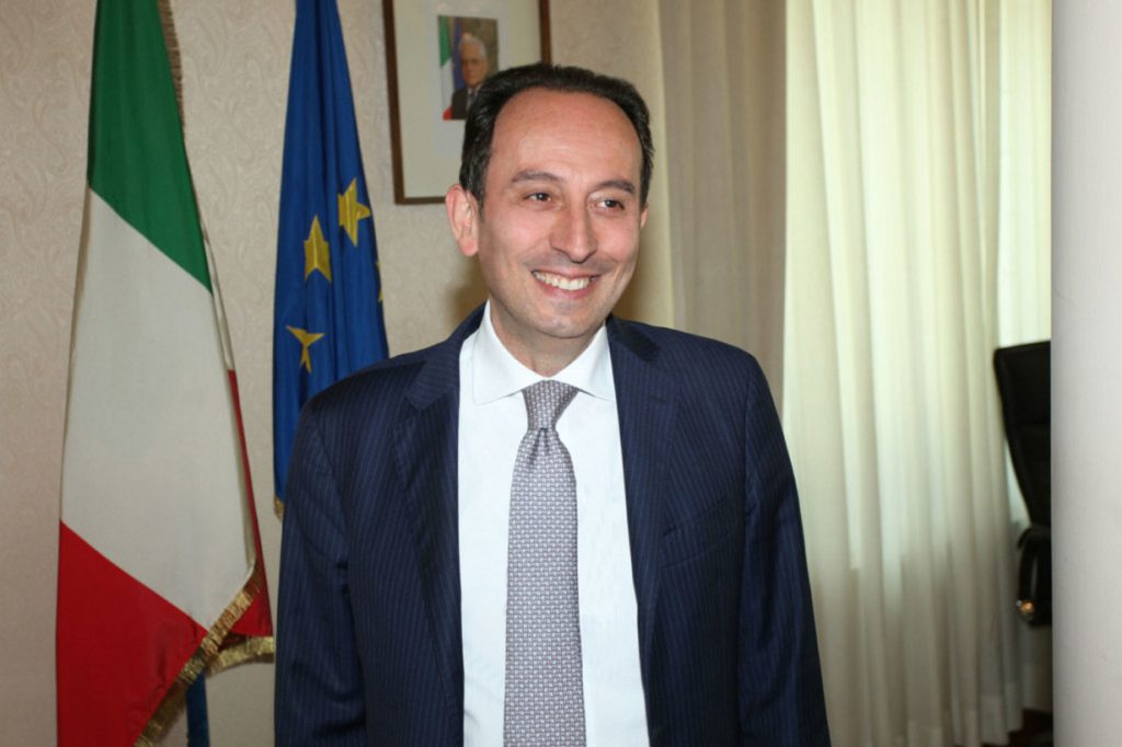 salerno-chi-e-prefetto-francesco-esposito