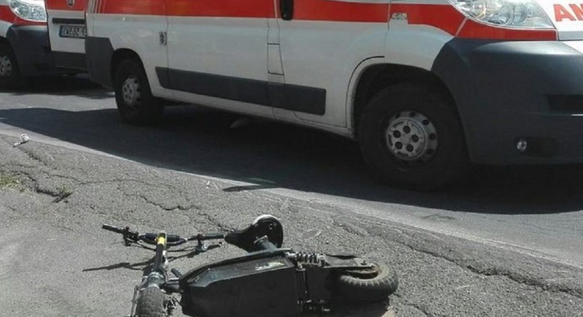 Incidente monopattino moto Caserta grave bimbo