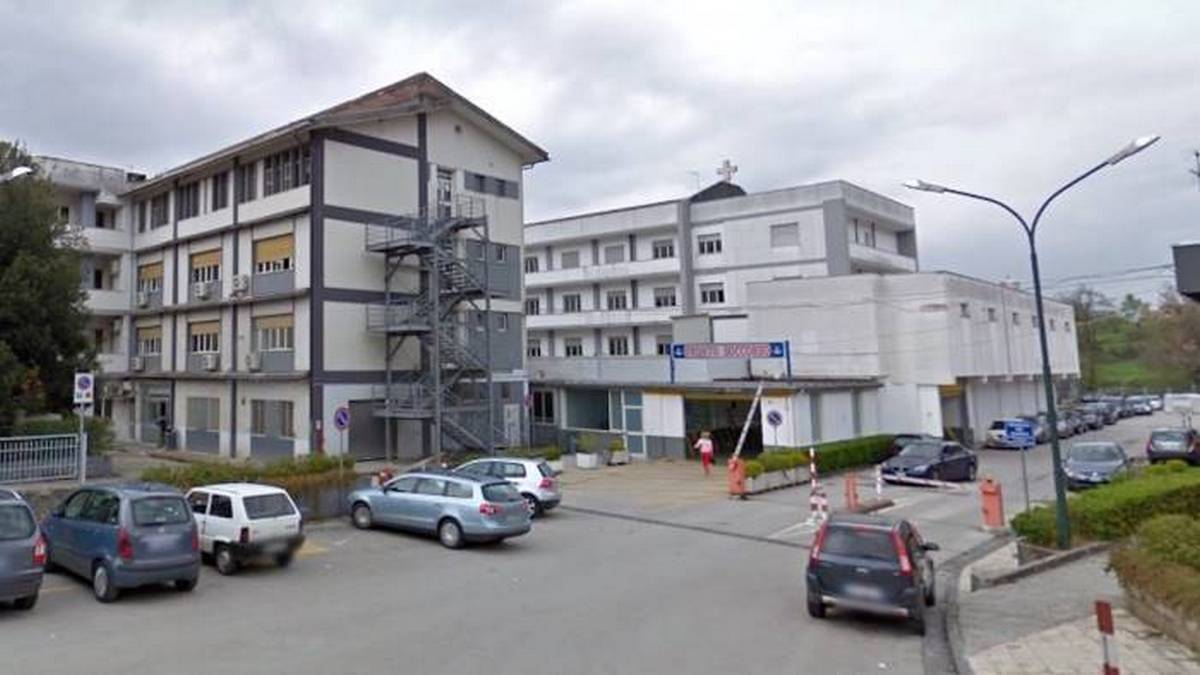 covid morto ospedale polla 8 settembre