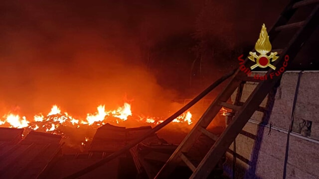 Torre Nocelle incendio deposito Isopan