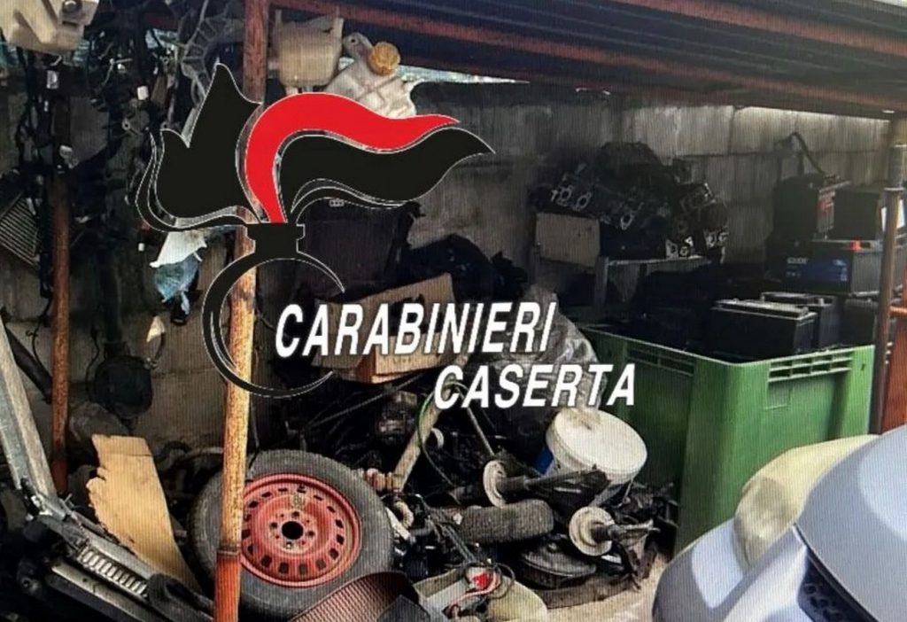 casagiove-rifiuti-denunicato-officina-14-ottobre