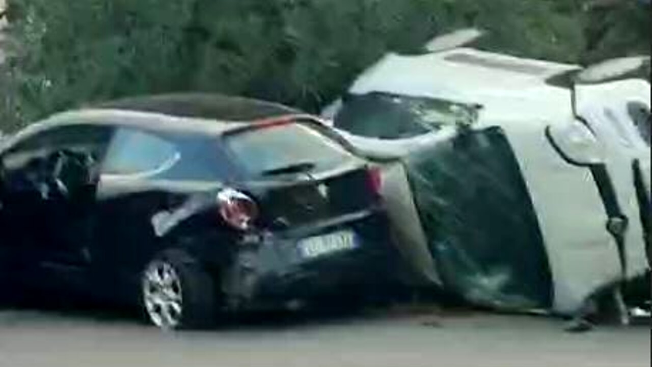 Incidente auto San Nicola Strada