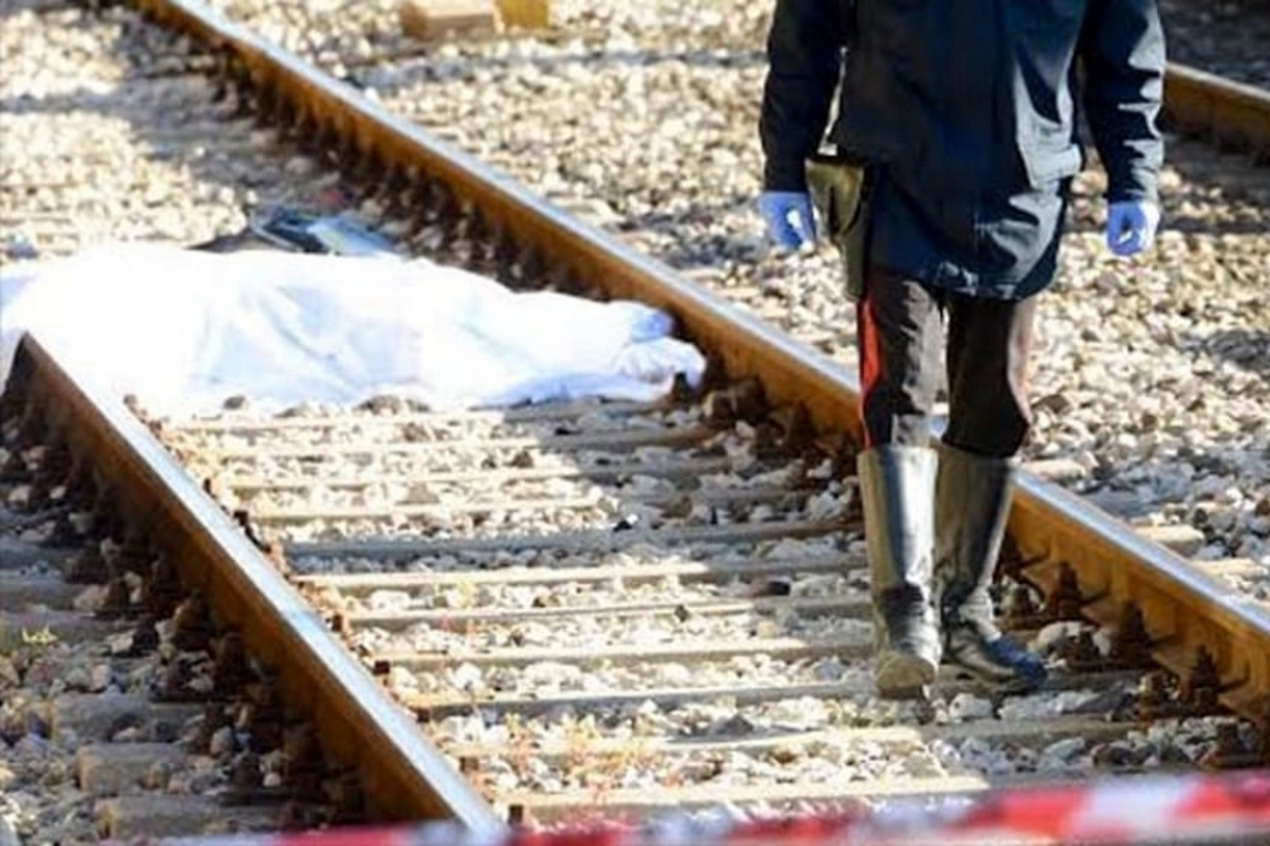 ariano-irpino-ragazzo-ucciso-treno-binari