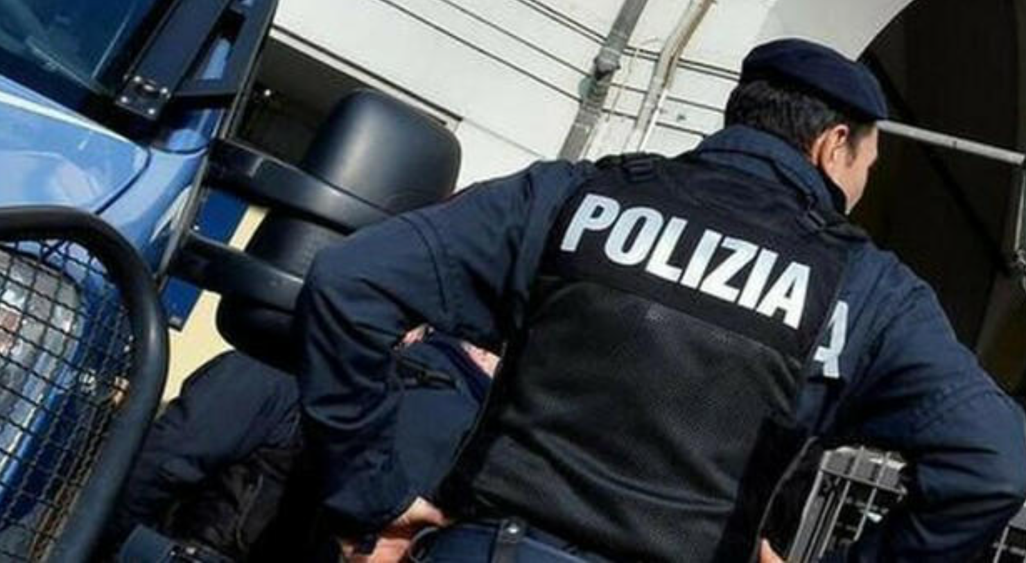Reggio Calabria arresti violenza sessuale minorenni