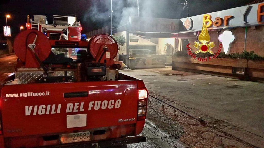 san nicola la strada incendio panificio 25 novembre