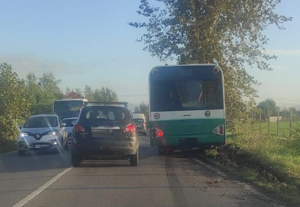 autobus contro albero Teverola Sanata Maria Capua Vetere