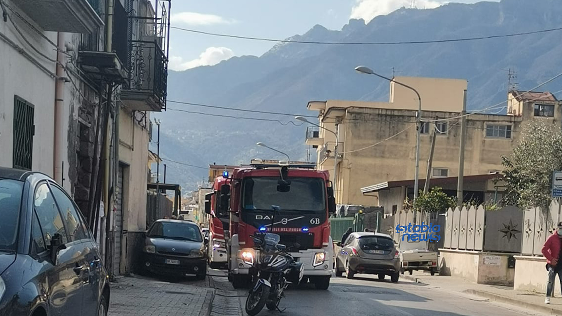 incidente castellammare stabia feriti marito moglie