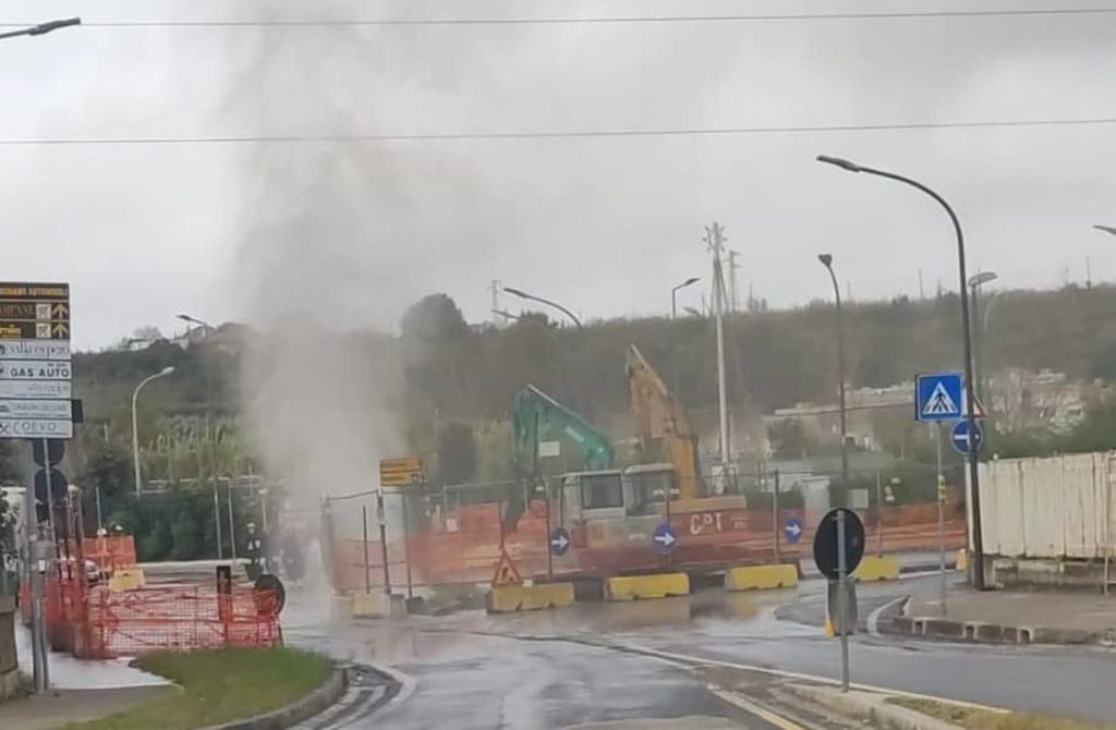 Fuga gas Pozzuoli isolato ospedale