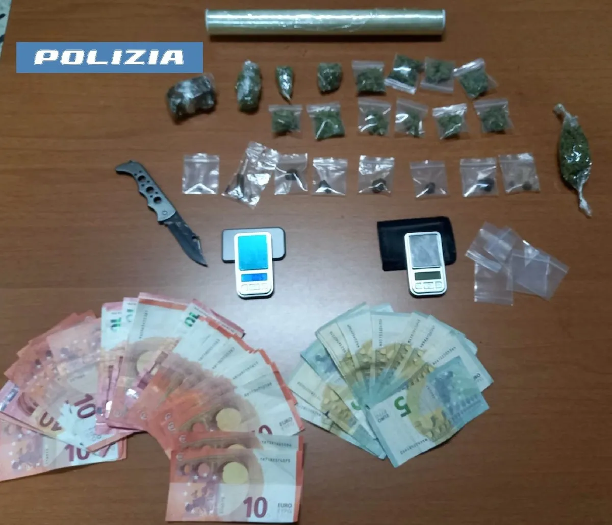 spaccio droga soccavo arrestato 18 dicembre