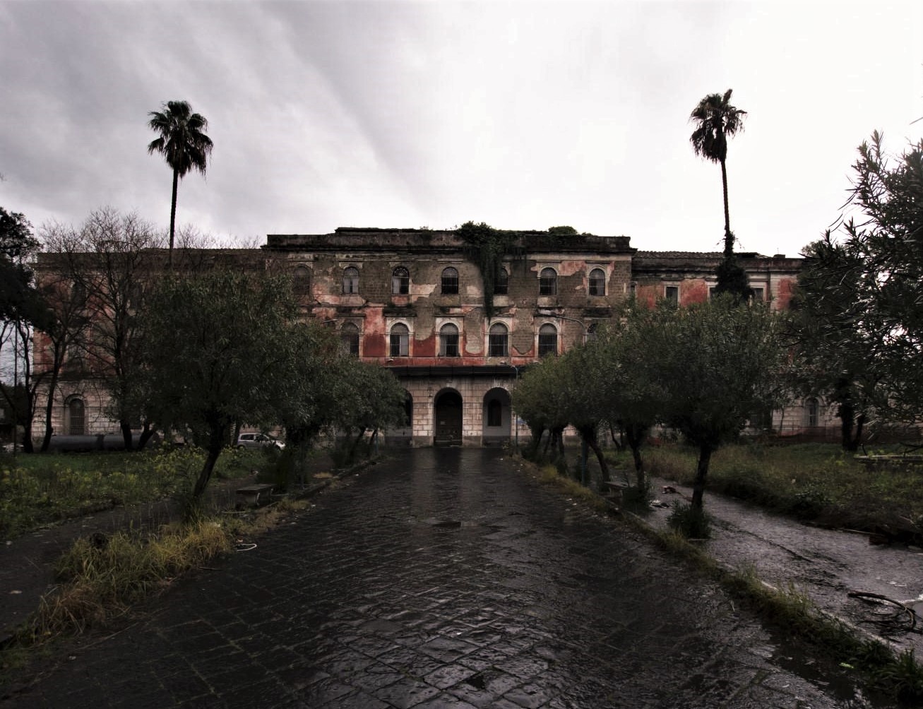 ex ospedale psichiatrico aversa donna svenuta