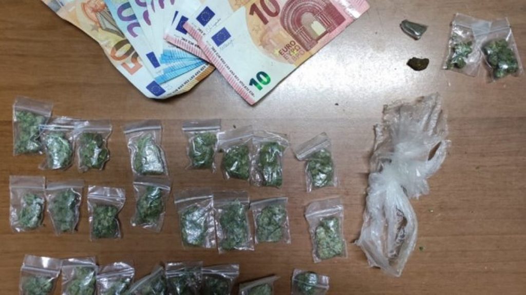 spaccio droga napoli arrestato